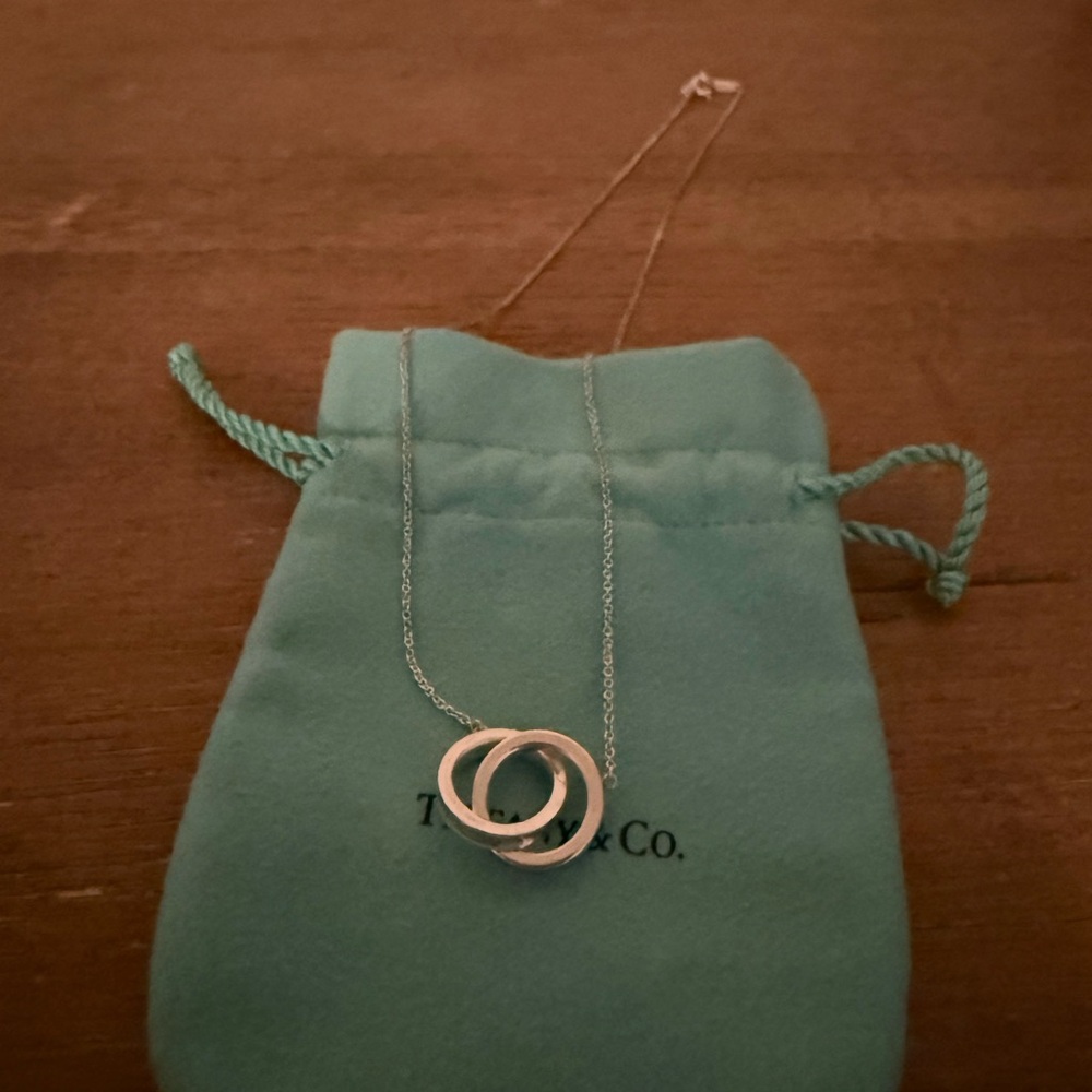 Tiffany & Co. Linked Circle Pendant Necklace - Silver on Tiffany Blue Pouch
